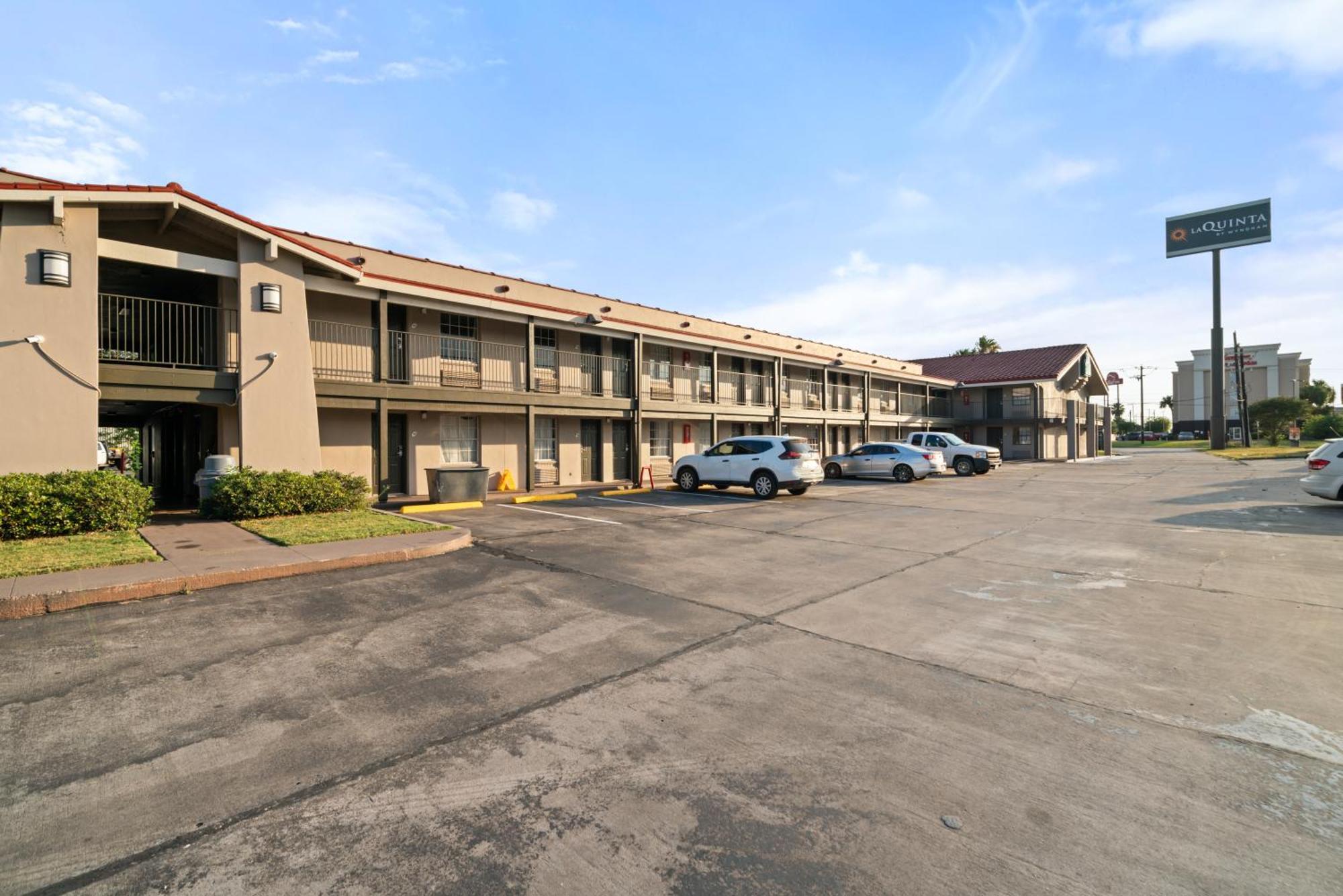 La Quinta Inn By Wyndham Corpus Christi North Екстериор снимка