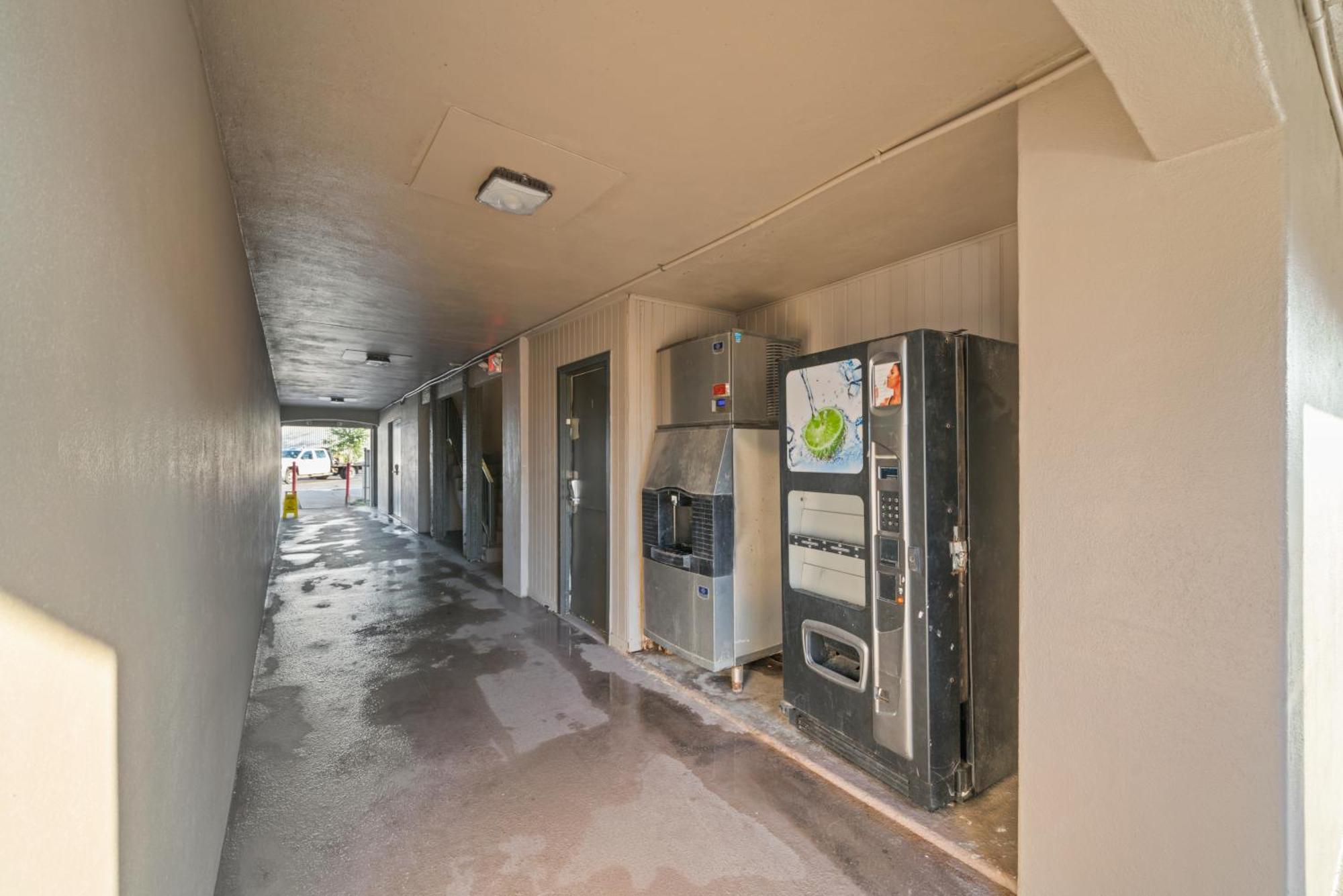 La Quinta Inn By Wyndham Corpus Christi North Екстериор снимка