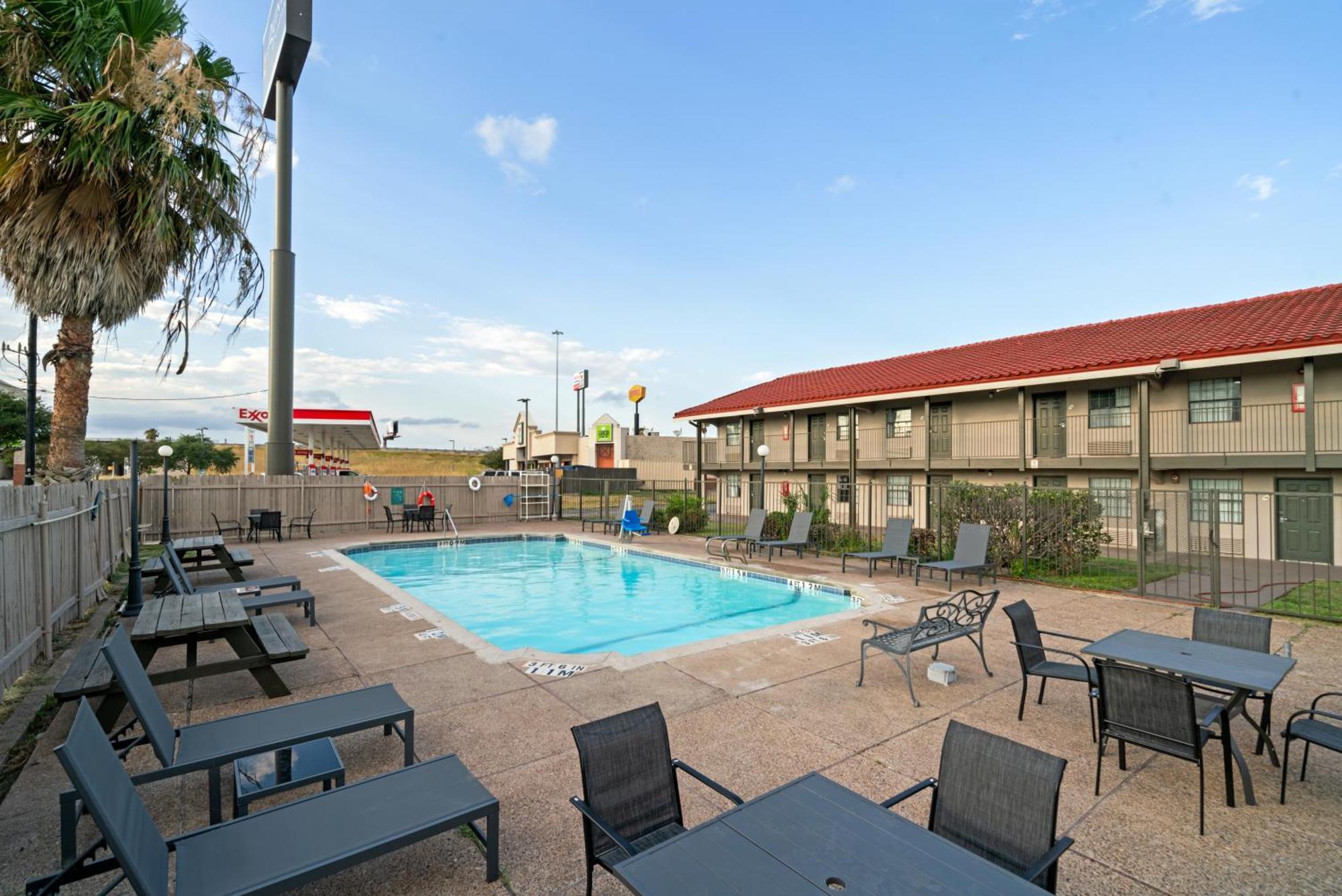 La Quinta Inn By Wyndham Corpus Christi North Екстериор снимка