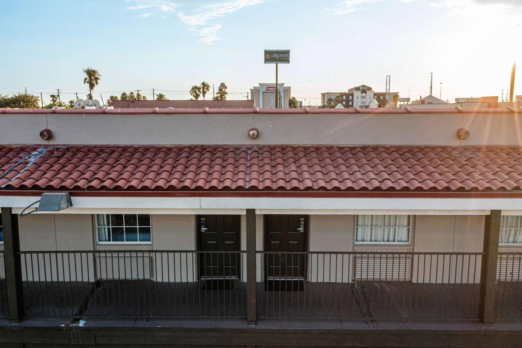 La Quinta Inn By Wyndham Corpus Christi North Екстериор снимка