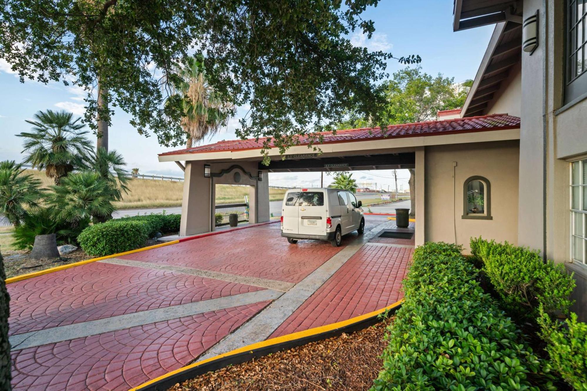 La Quinta Inn By Wyndham Corpus Christi North Екстериор снимка