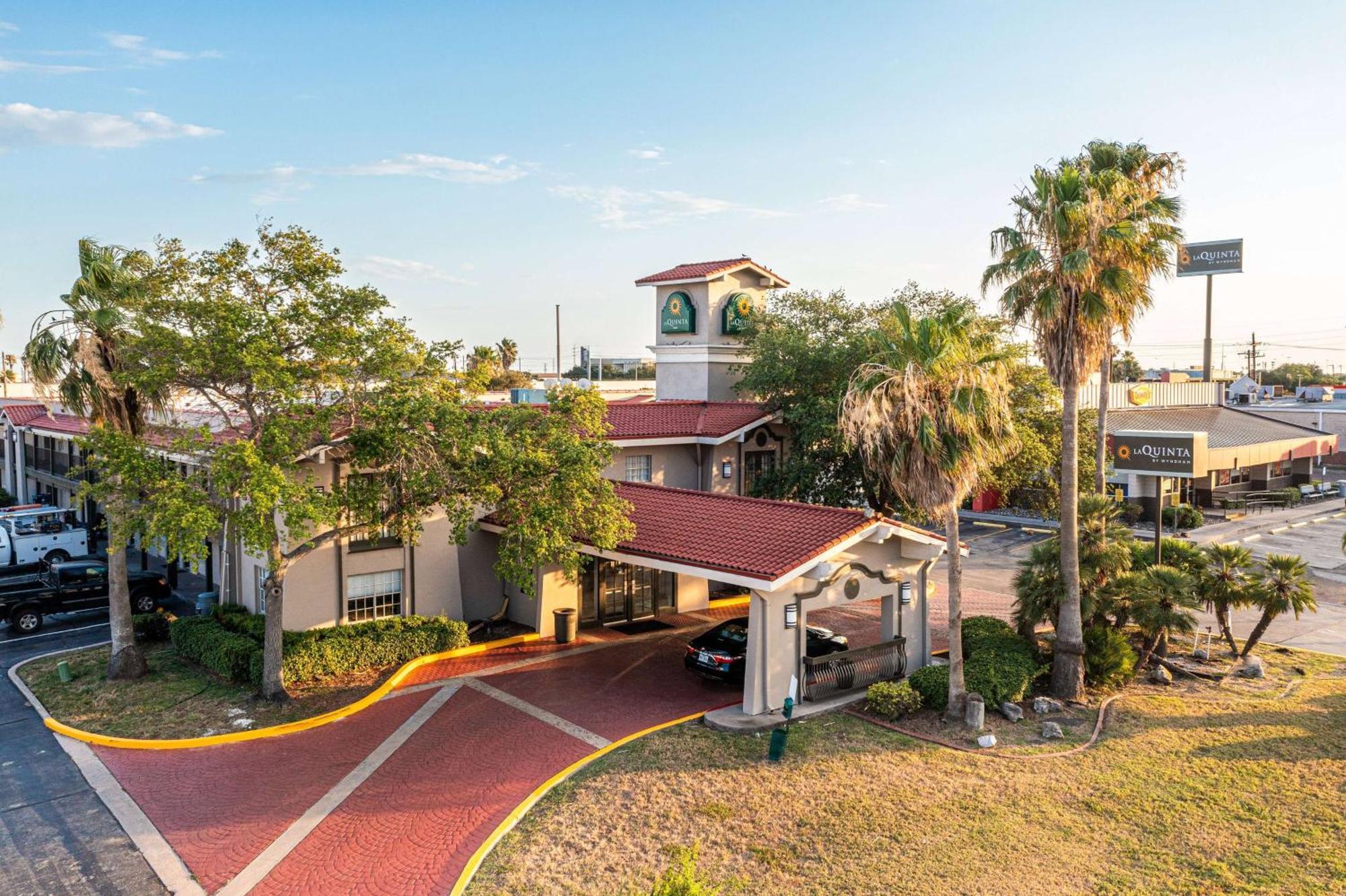 La Quinta Inn By Wyndham Corpus Christi North Екстериор снимка